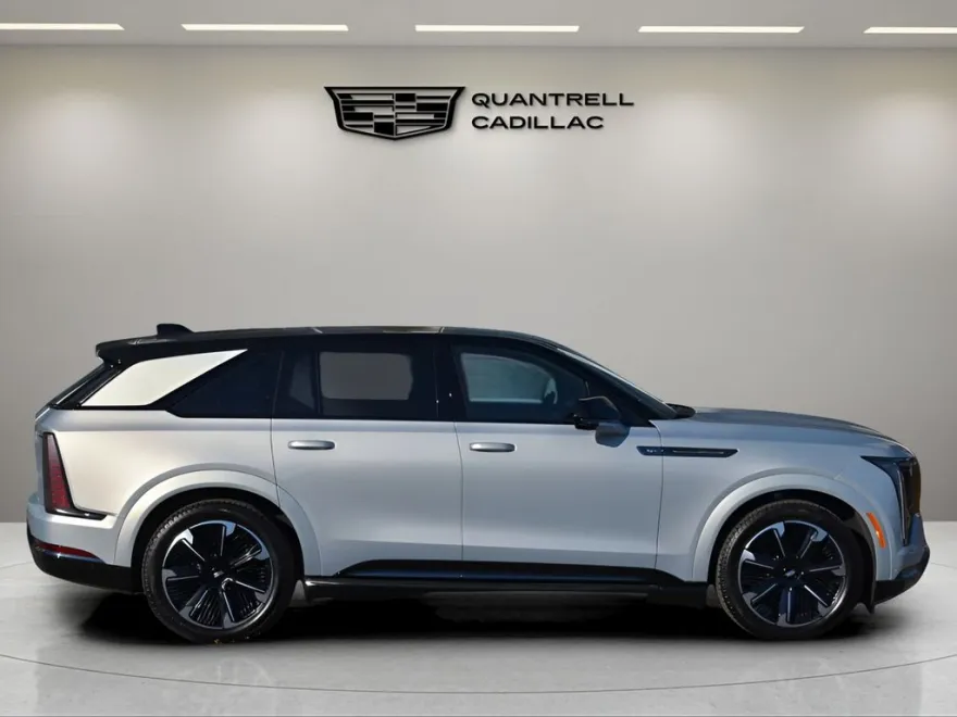 2025 Cadillac Escalade IQ Sport photo 1