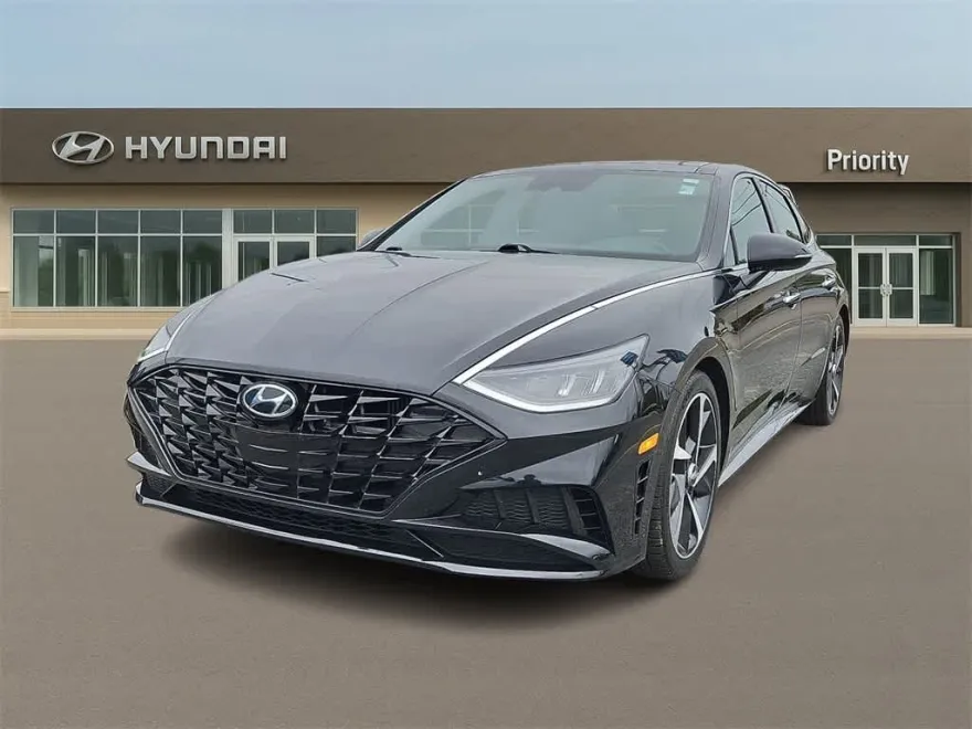 2022 Hyundai Sonata SEL Plus photo 1