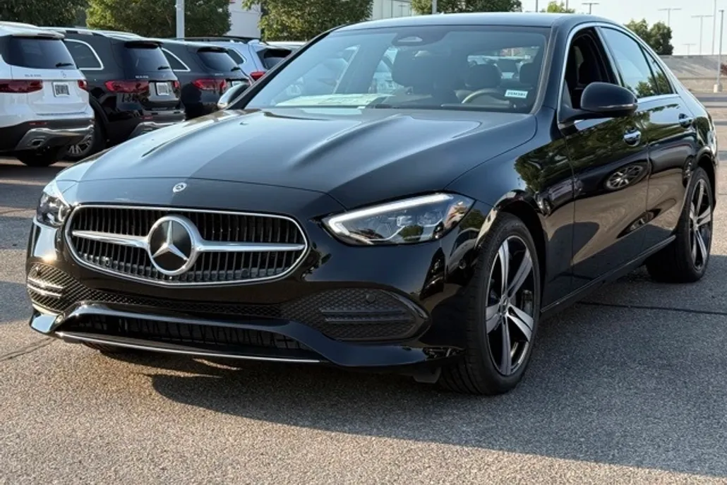 2025 Mercedes Benz C 300 4MATIC photo 1