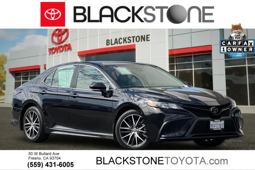 2023 Toyota Camry SE photo 1