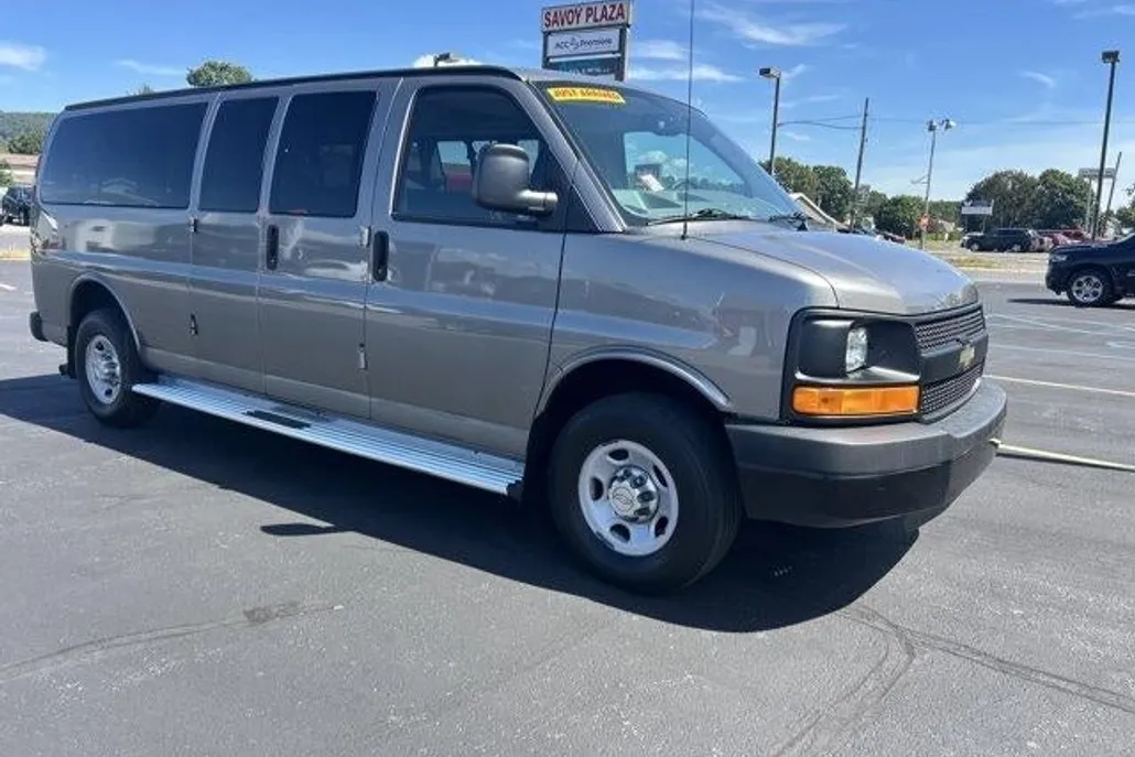 2013 Chevrolet Express 3500 LS Passenger Van photo 1