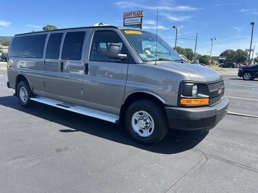2013 Chevrolet Express 3500 LS Passenger Van photo 1
