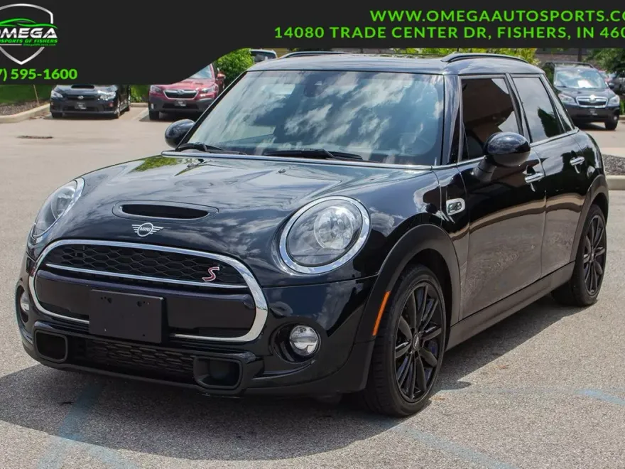 2019 Mini Cooper 4 Door Hardtop Signature photo 1