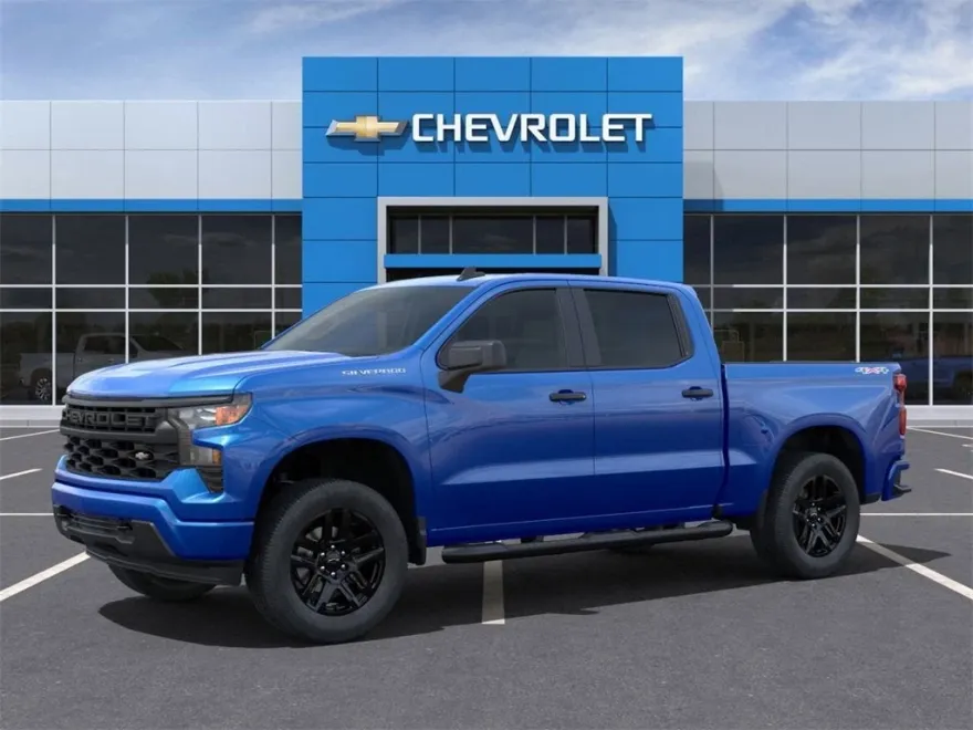 2025 Chevrolet Silverado 1500 Custom photo 1