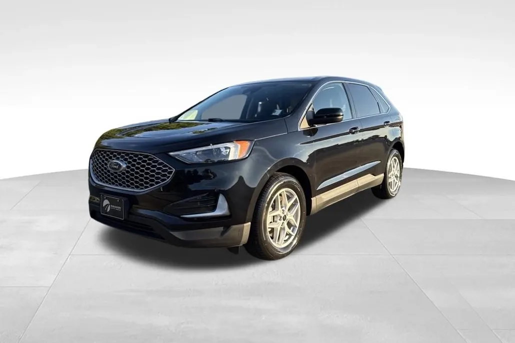 2023 Ford Edge SEL photo 1