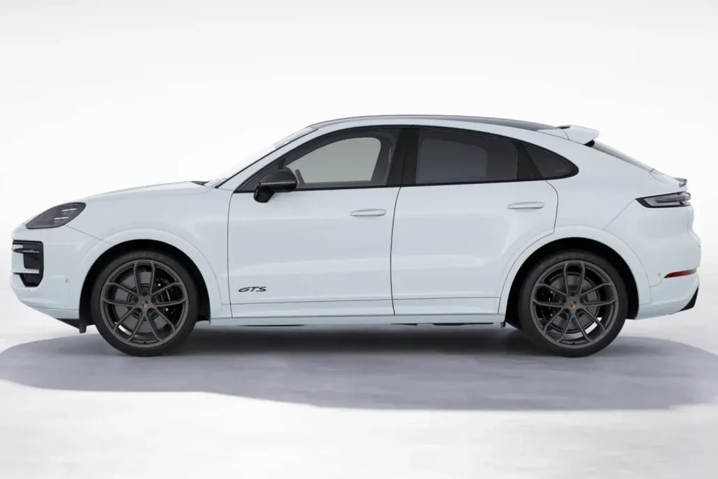 2026 Porsche Cayenne GTS Coupe photo 1