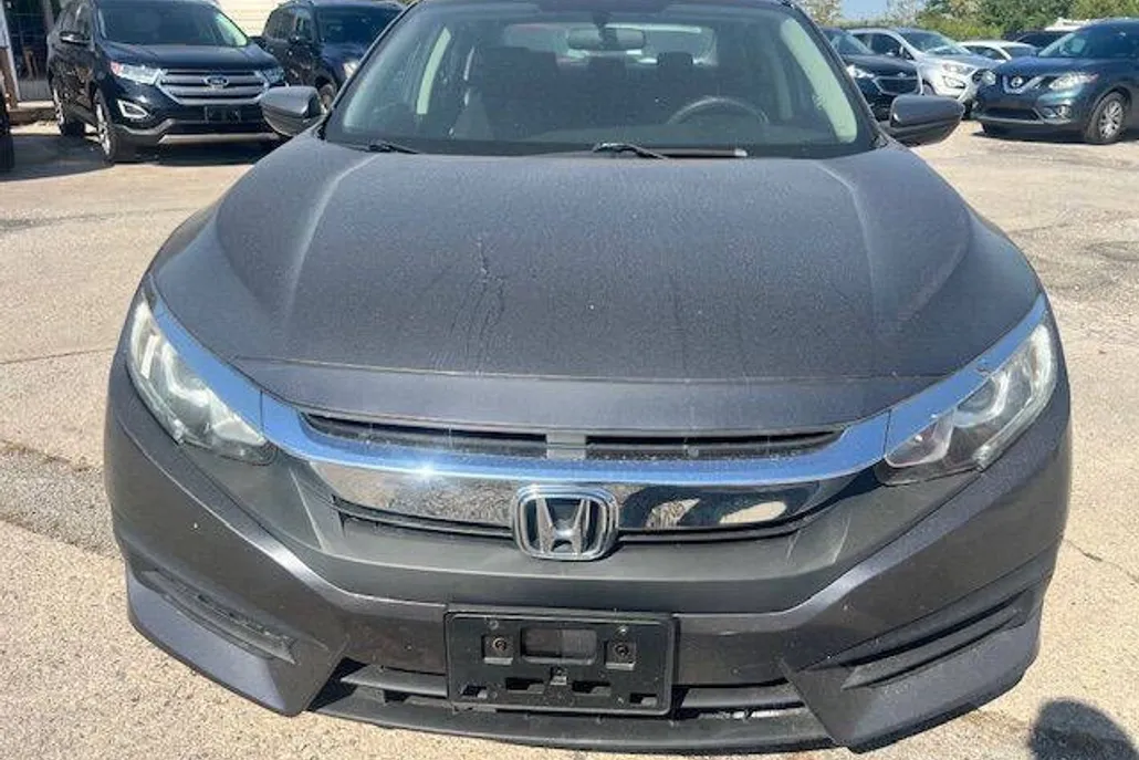 2017 Honda Civic LX photo 1