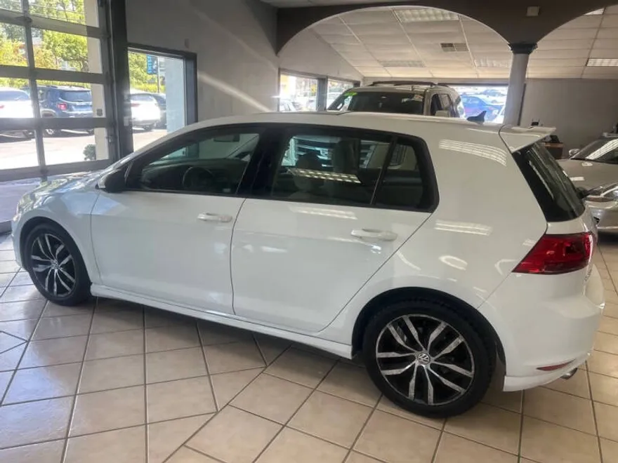 2015 Volkswagen Golf TSI S photo 1