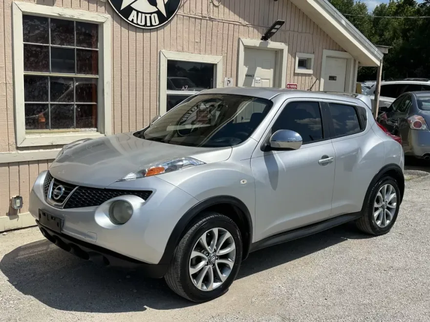 2014 Nissan Juke S photo 1