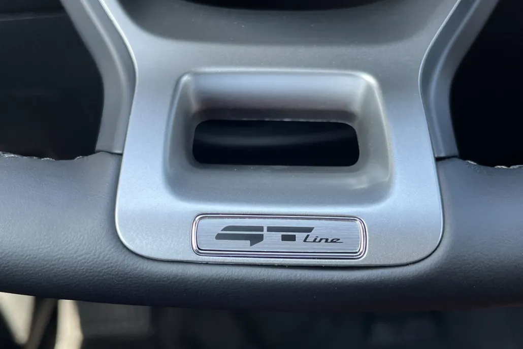 2025 Kia K5 GT-Line photo 1