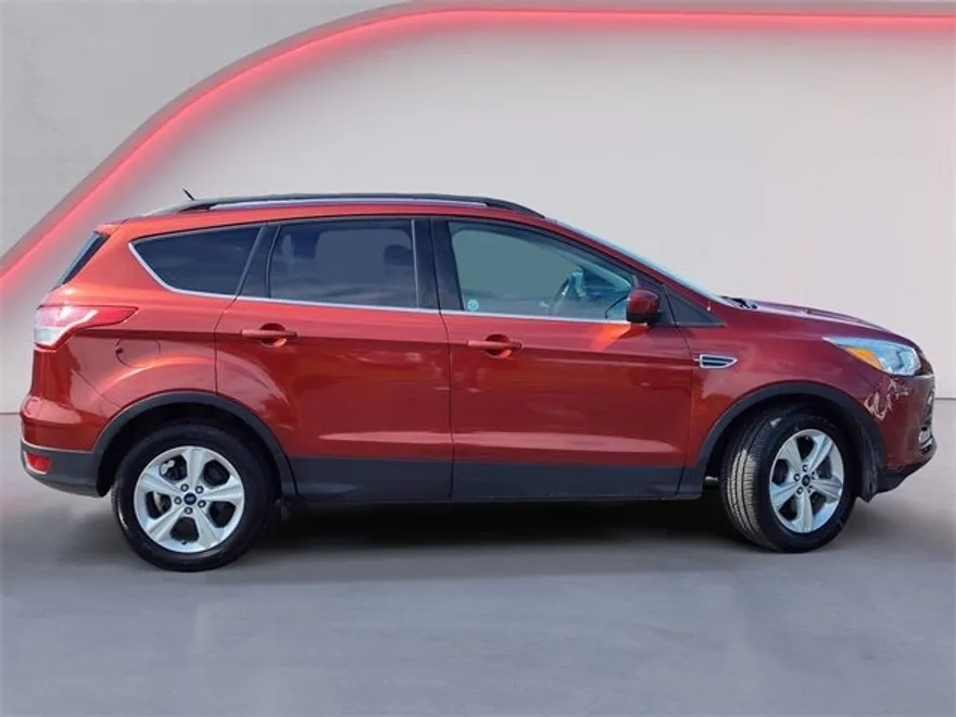 2014 Ford Escape SE photo 1