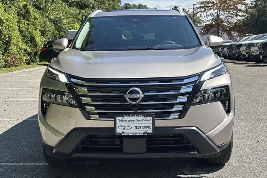 2026 Nissan Rogue SV photo 1