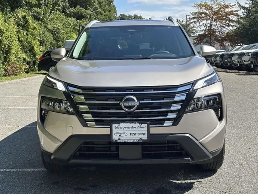 2026 Nissan Rogue SV photo 1