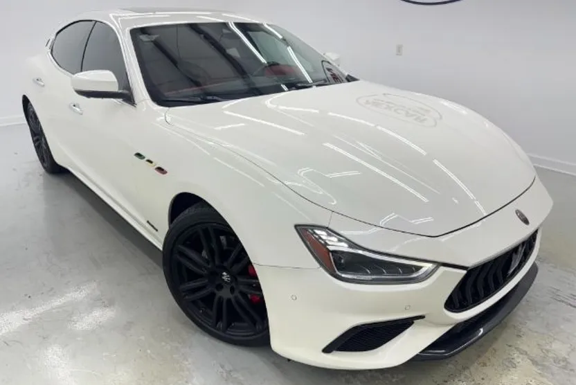 2019 Maserati Ghibli GranSport photo 1