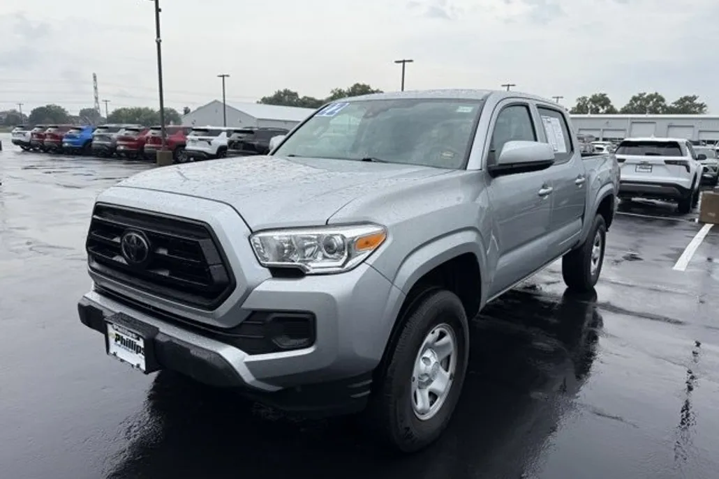 2022 Toyota Tacoma SR V6 photo 1