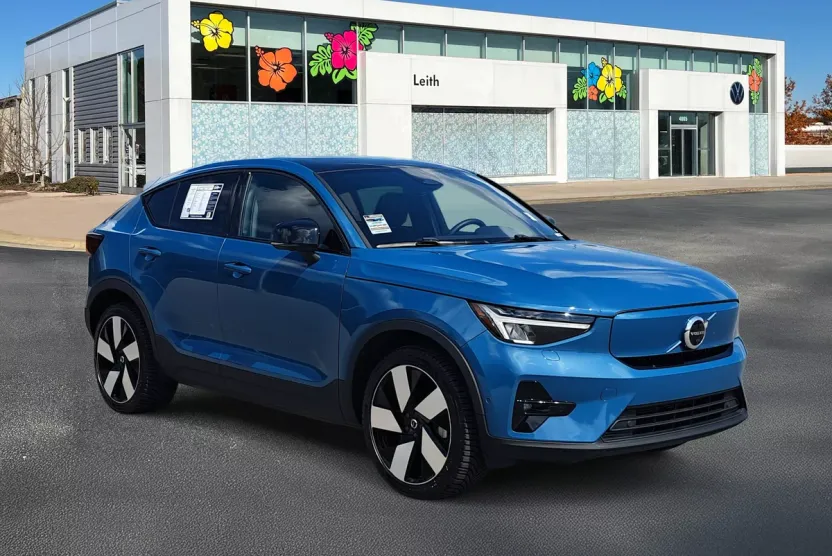 2023 Volvo C40 Recharge Ultimate photo 1