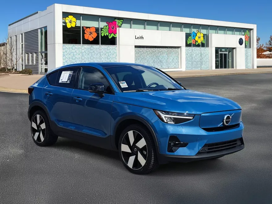 2023 Volvo C40 Recharge Ultimate photo 1