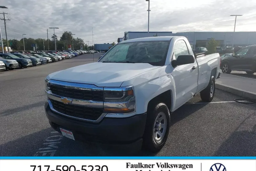 2018 Chevrolet Silverado 1500 photo 1