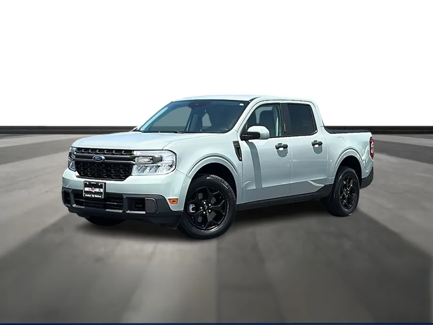 2022 Ford Maverick XLT photo 1