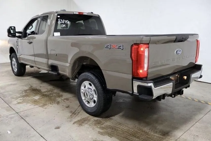 2026 Ford F-350 XLT photo 1