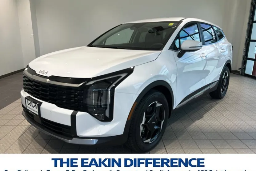 2026 Kia Sportage EX photo 1