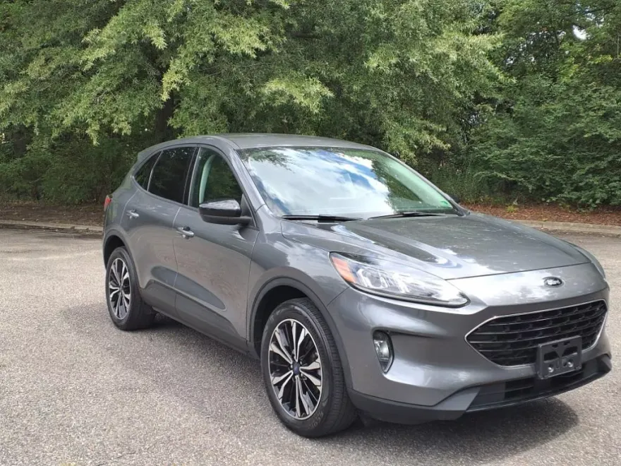 2022 Ford Escape SEL photo 1