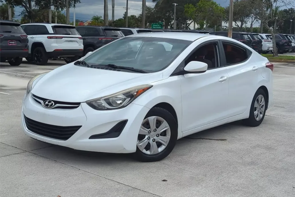 2016 Hyundai Elantra SE photo 1