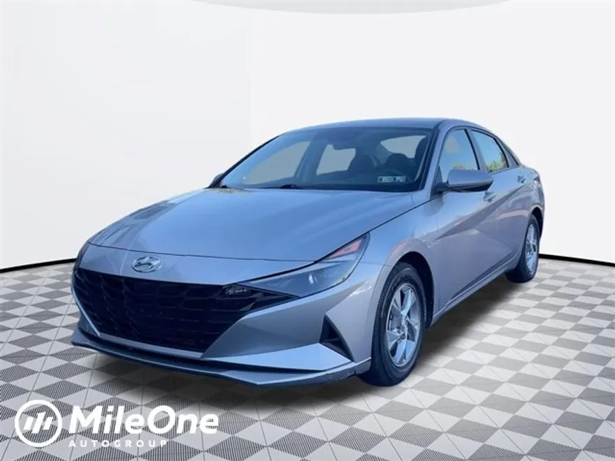 2022 Hyundai Elantra SE photo 1