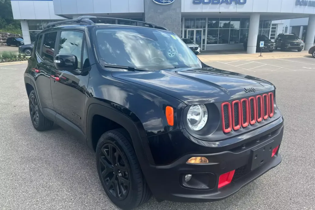 2017 Jeep Renegade Latitude North Edition photo 1