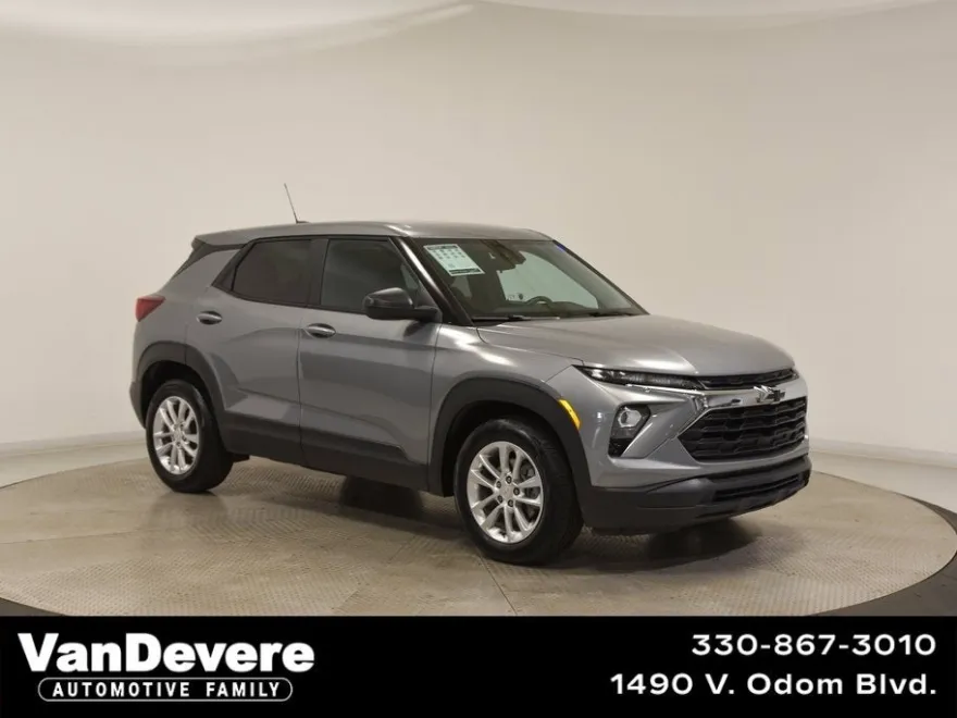 2025 Chevrolet Trailblazer LS photo 1