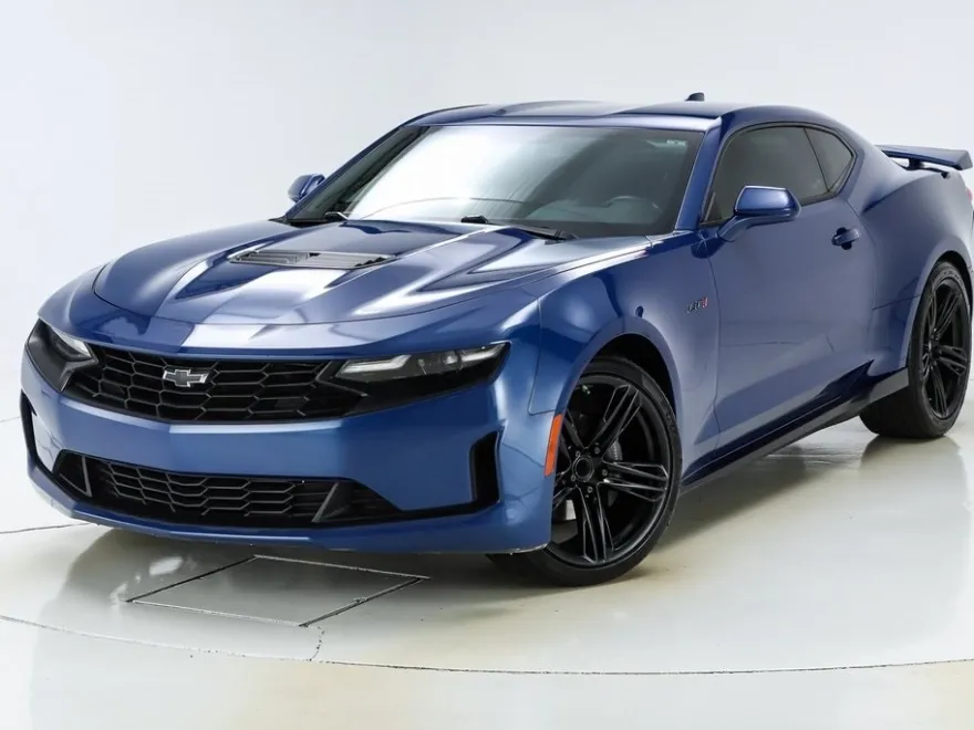 2020 Chevrolet Camaro LT1 photo 1