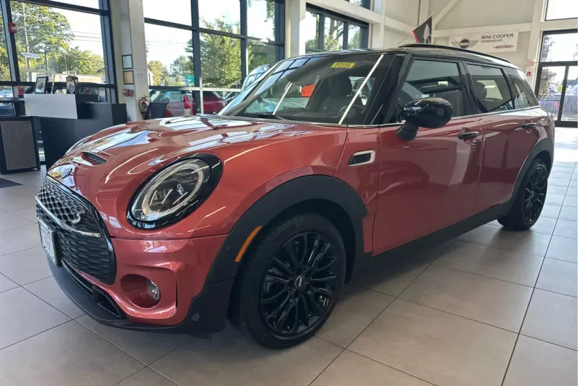 2023 Mini Clubman ALL4 Base S photo 1