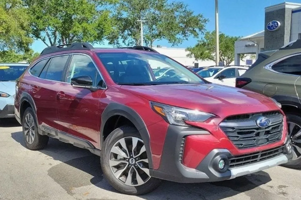 2025 Subaru Outback Limited XT photo 1
