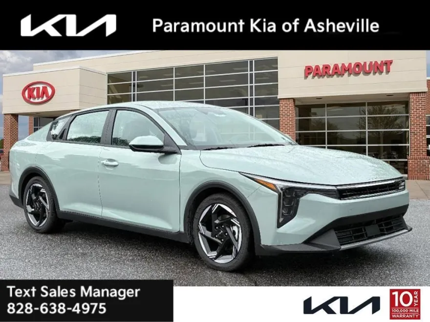 2025 Kia K4 EX photo 1