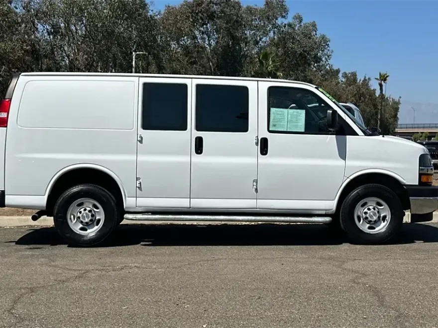 2023 Chevrolet Express 2500 Work Van Cargo photo 1
