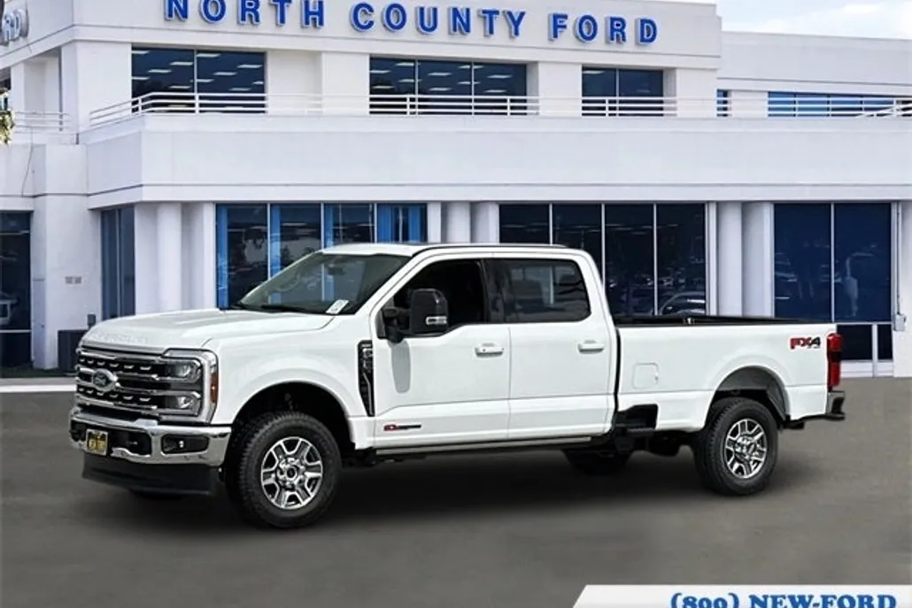 2025 Ford F-250 Lariat photo 1