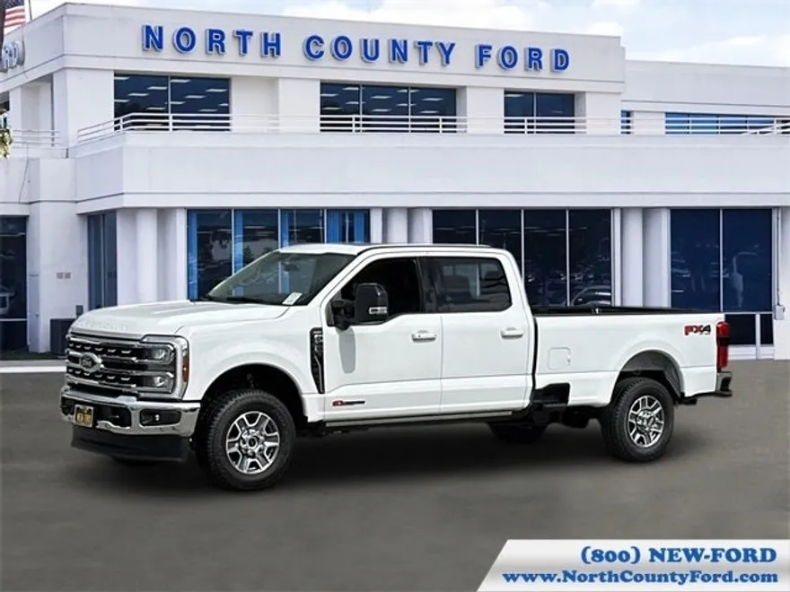 2025 Ford F-250 Lariat photo 1