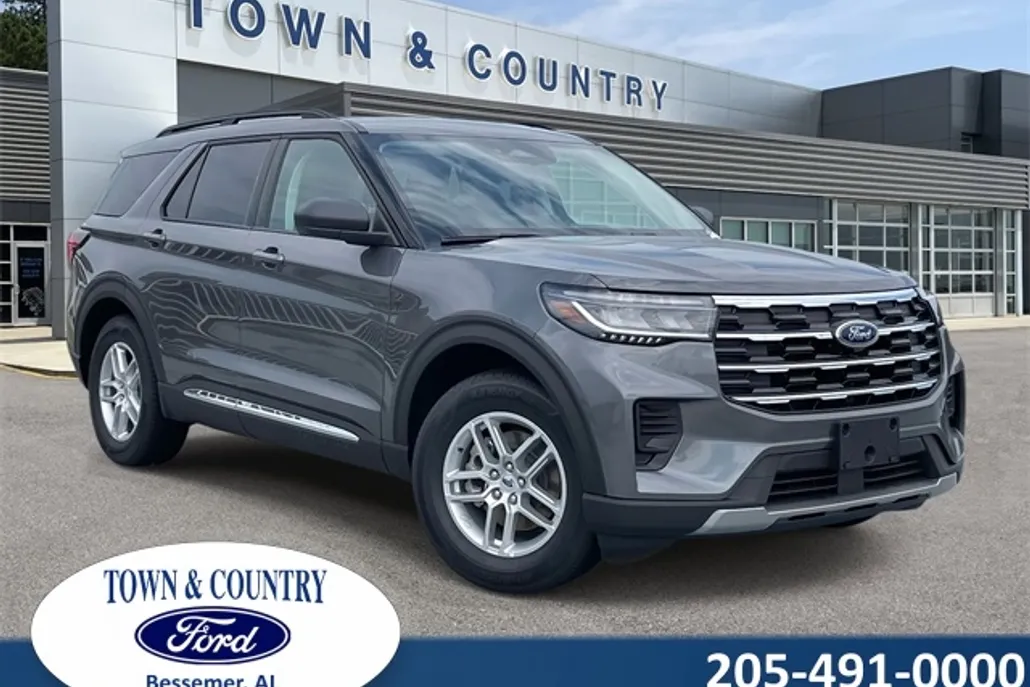 2025 Ford Explorer photo 1