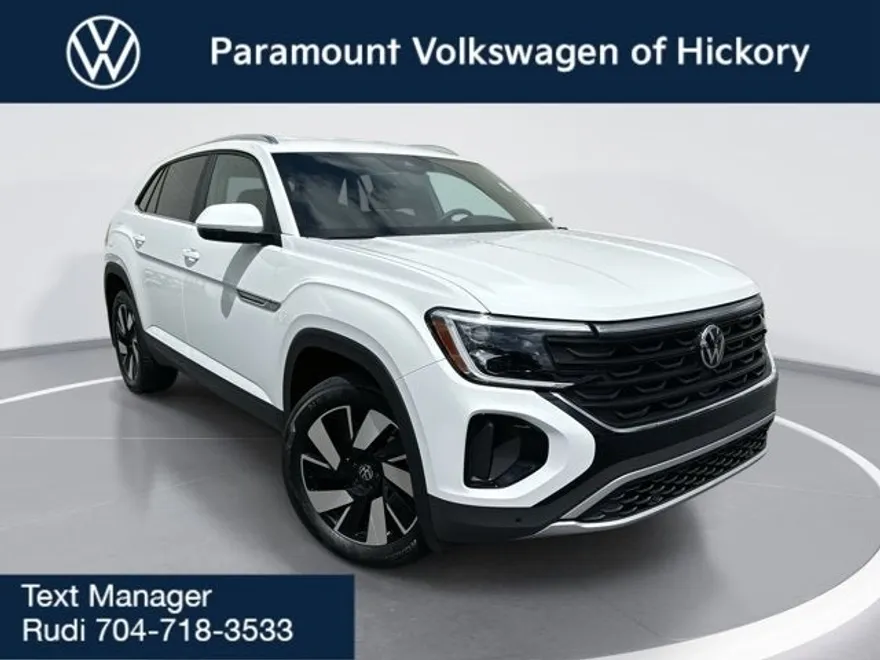 2025 Volkswagen Atlas Cross Sport SE Technology photo 1