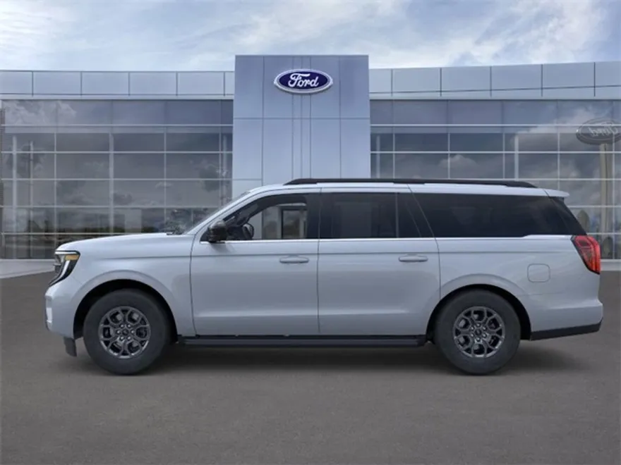 2025 Ford Expedition MAX photo 1