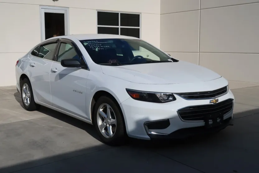 2017 Chevrolet Malibu LS photo 1