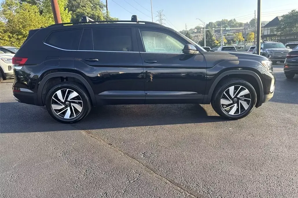 2026 Volkswagen Atlas SE Technology photo 1