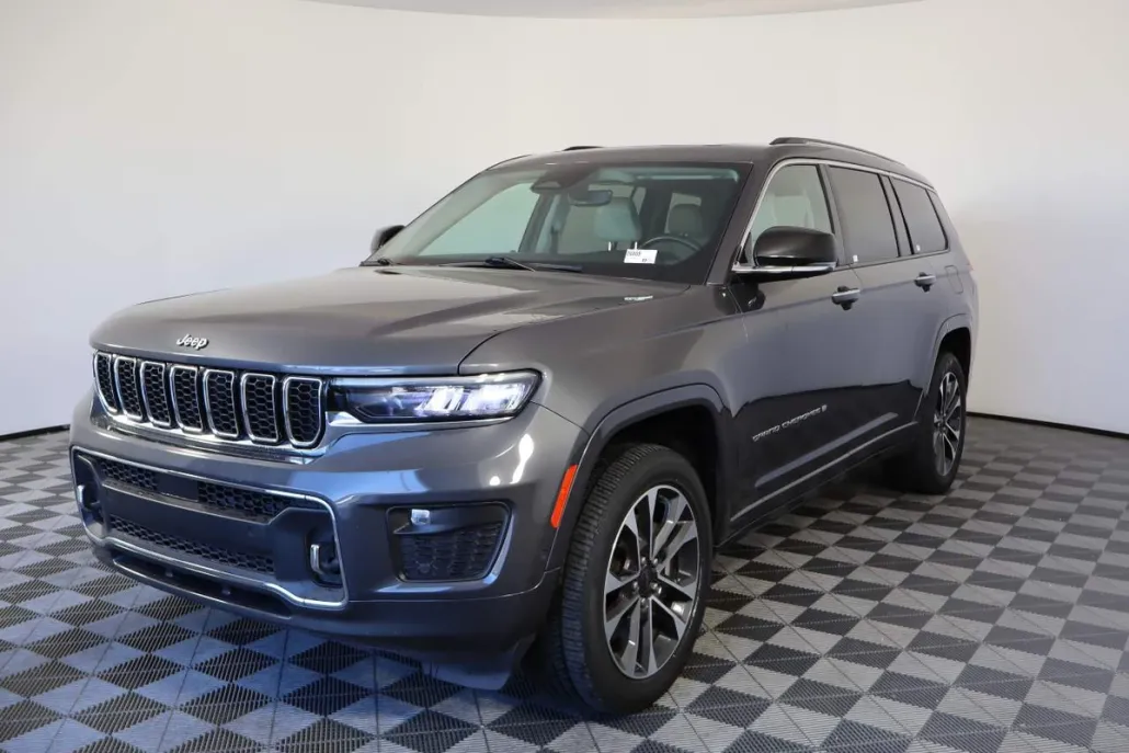 2021 Jeep Grand Cherokee Overland photo 1