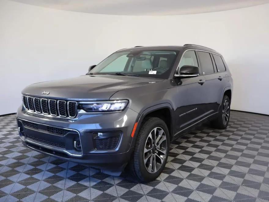 2021 Jeep Grand Cherokee Overland photo 1