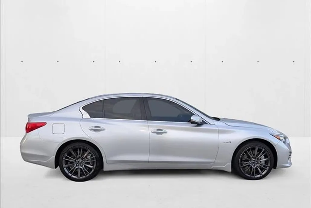 2016 Infiniti Q50 3.0t Red Sport 400 photo 1