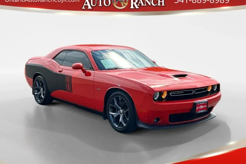 2019 Dodge Challenger R/T photo 1