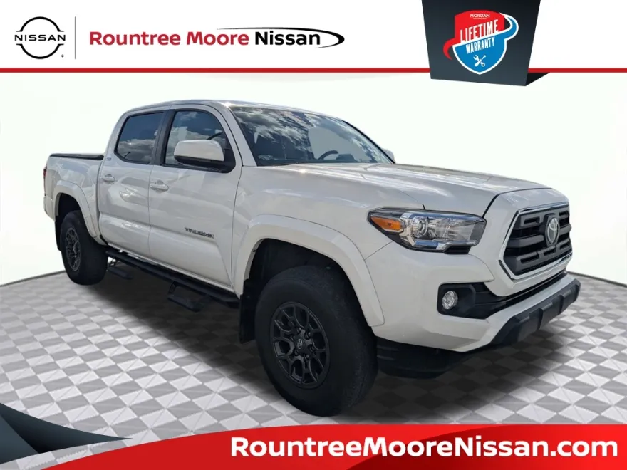 2018 Toyota Tacoma SR5 TRD Sport photo 1