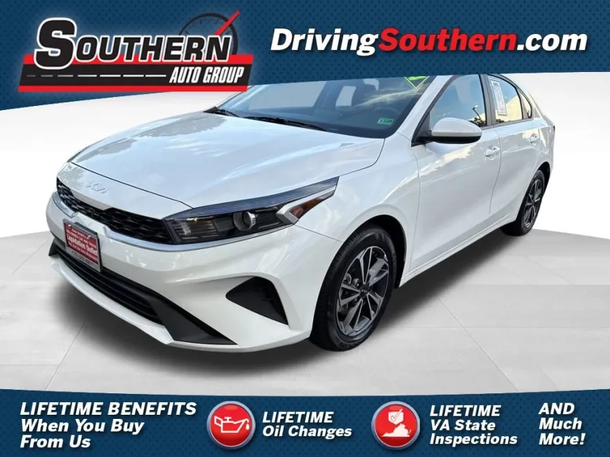 2024 Kia Forte LXS photo 1
