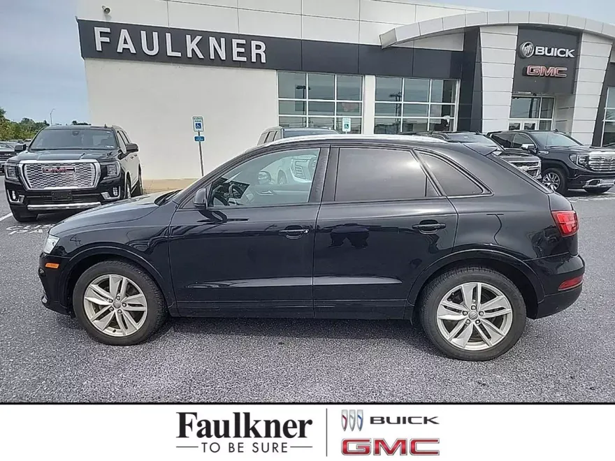 2017 Audi Q3 Premium photo 1