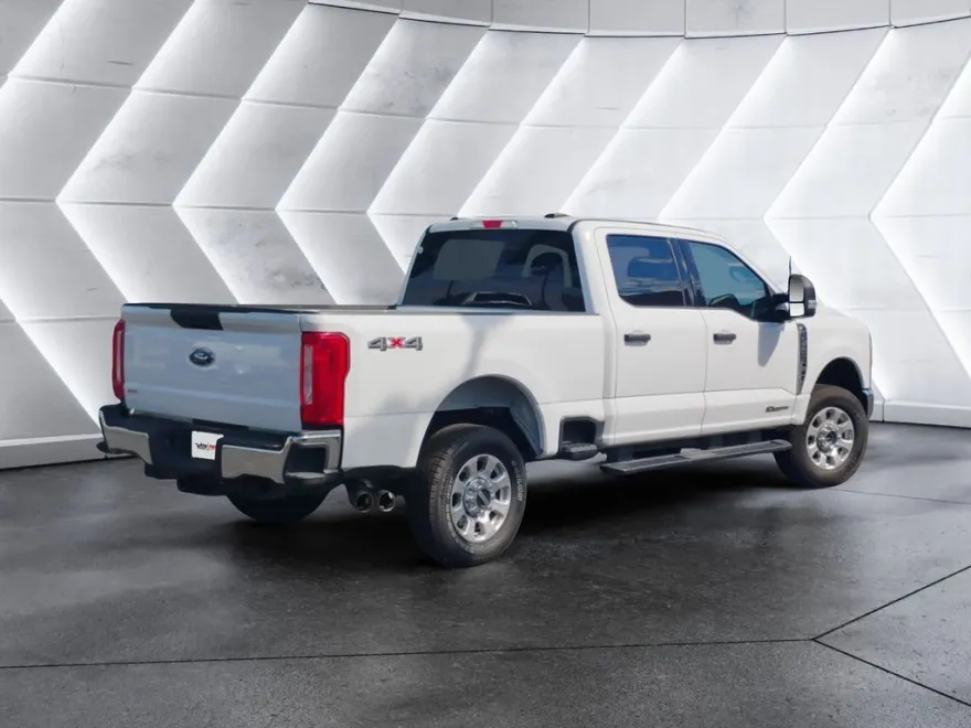 2024 Ford F-250 XLT photo 1